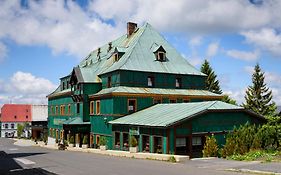 Hotel Zelený Dům